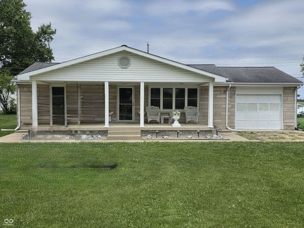 604 E Gatewood Drive, Westport, IN 47283