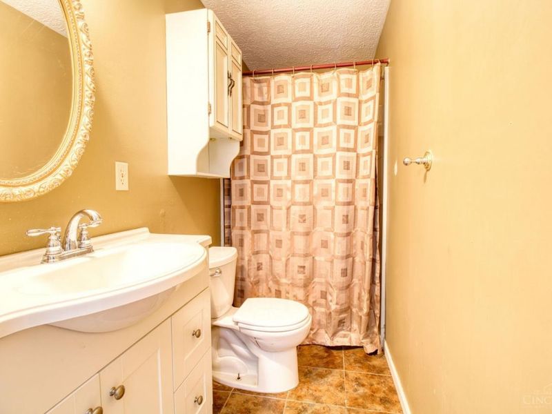 4204 Cannon Gate Drive, Union Twp, OH 45245 Photo 8