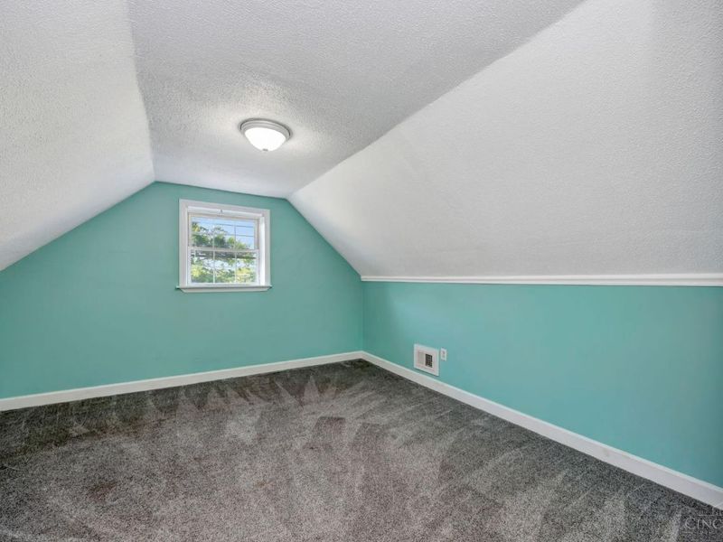 9952 Skyridge Drive, Colerain Township, OH 45252 Photo 28