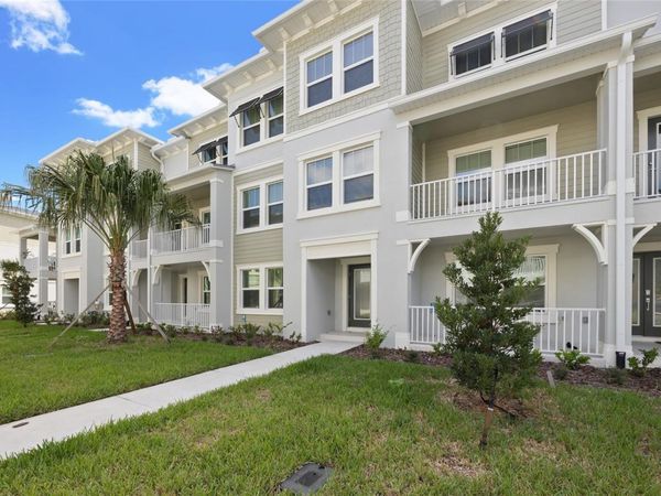 3463 SILENT GARDENS COVE , WESLEY CHAPEL, FL 33543