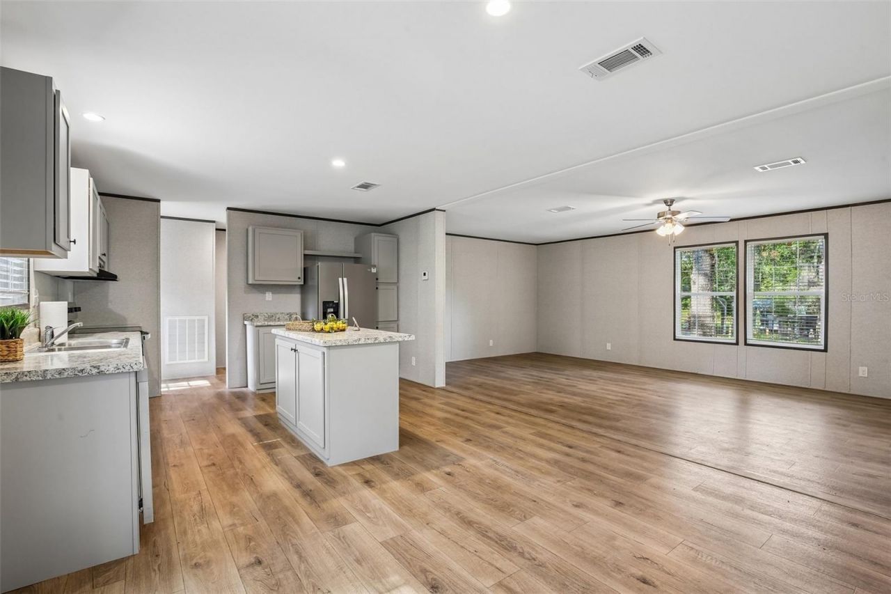 11487 SW 42nd Terrace, Webster, FL 33597 Photo