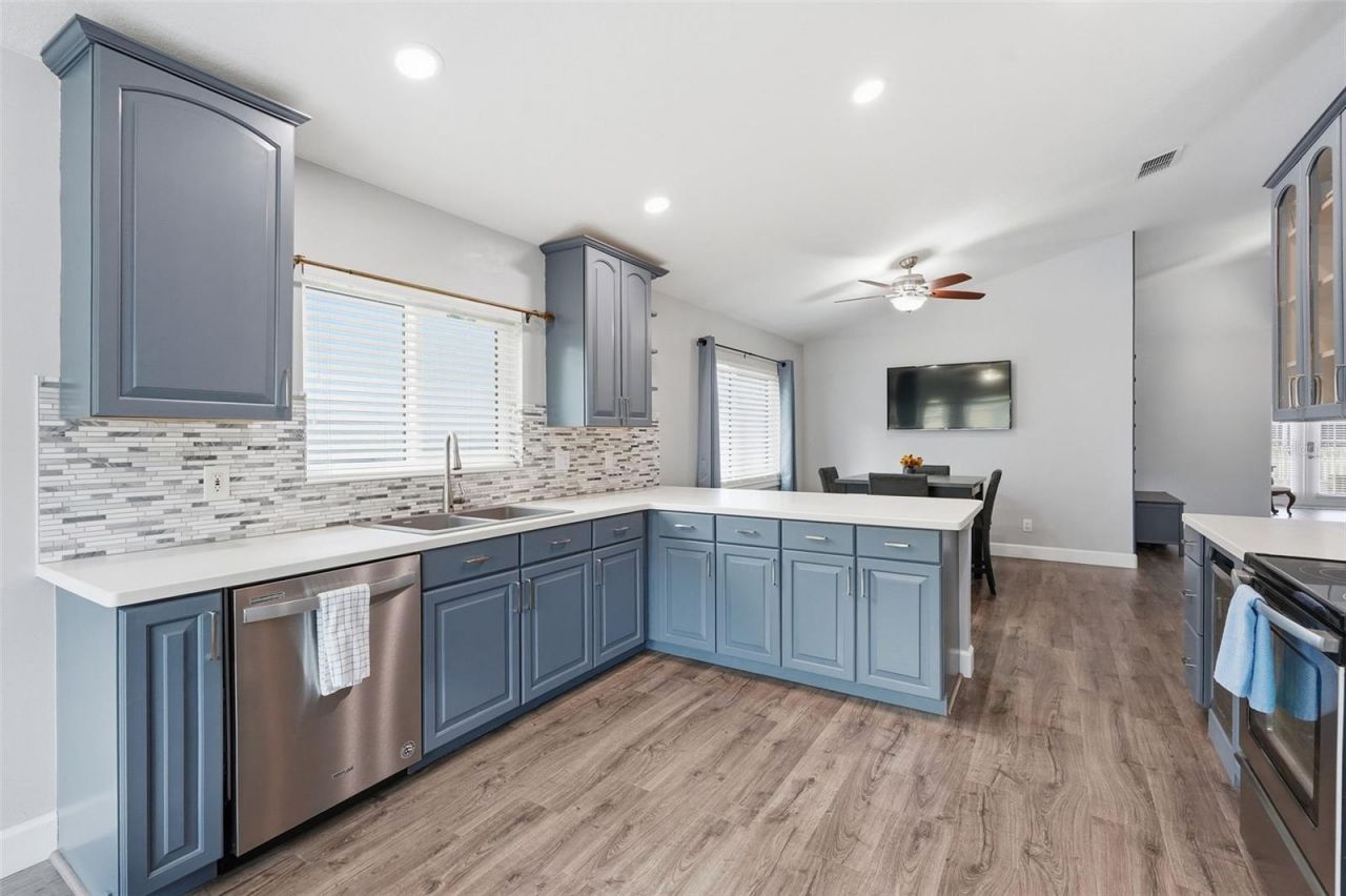 355 Ventura Drive, Oldsmar, FL 34677 Photo