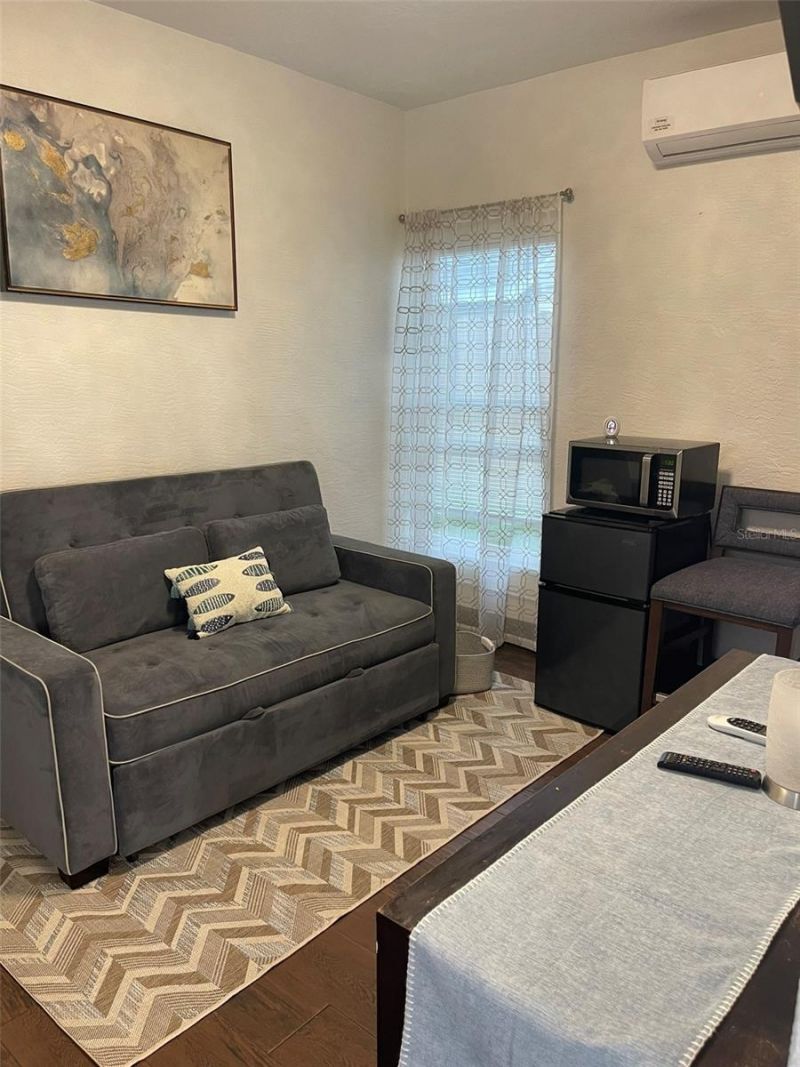 128 Ridgewood Avenue, Daytona Beach, FL 32117 Photo