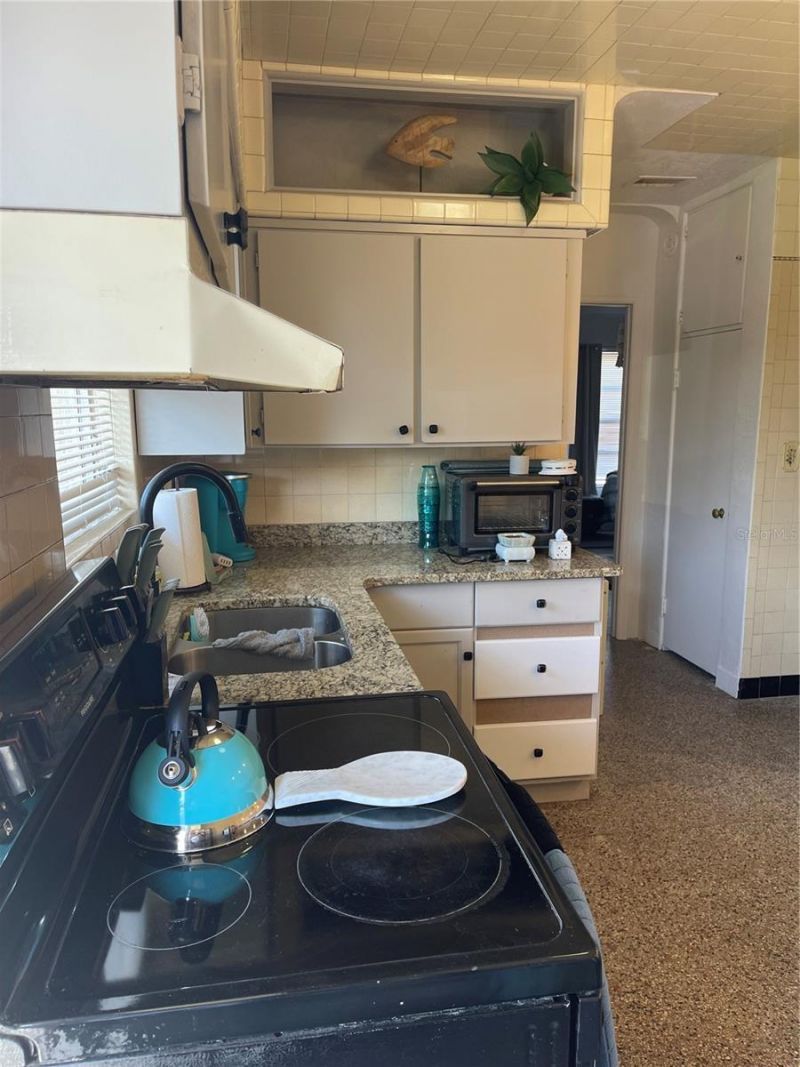128 Ridgewood Avenue, Daytona Beach, FL 32117 Photo