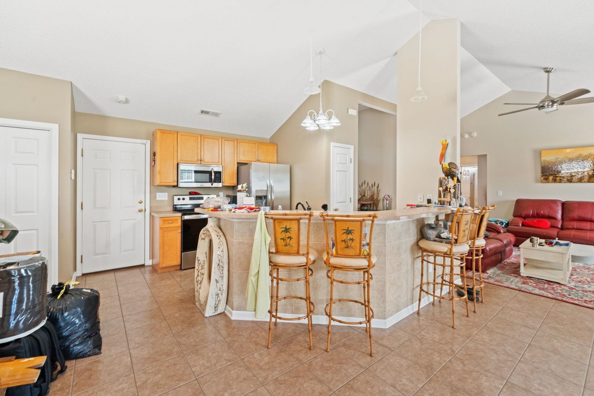 453 Barton Loop Photo 10