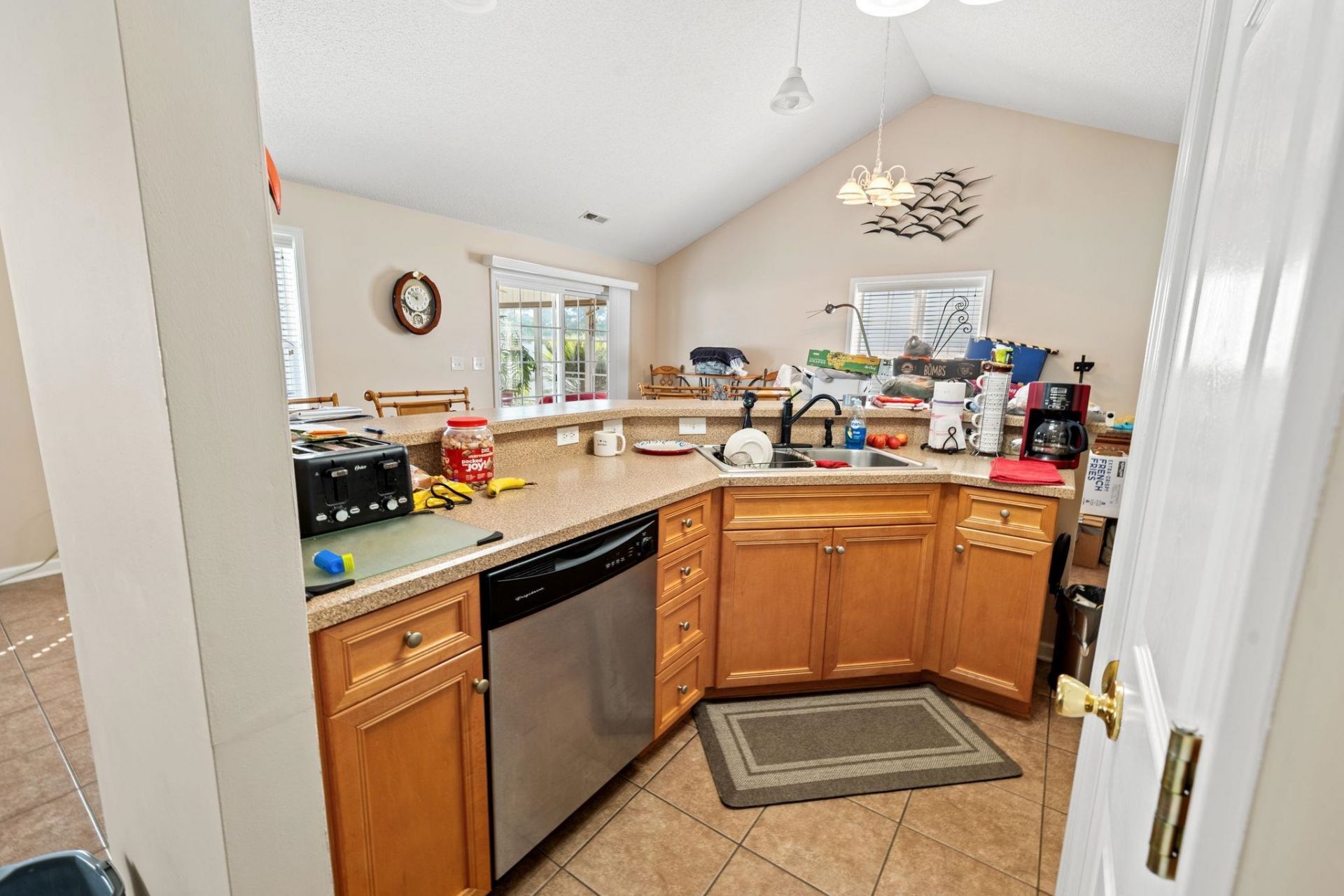 453 Barton Loop Photo 13