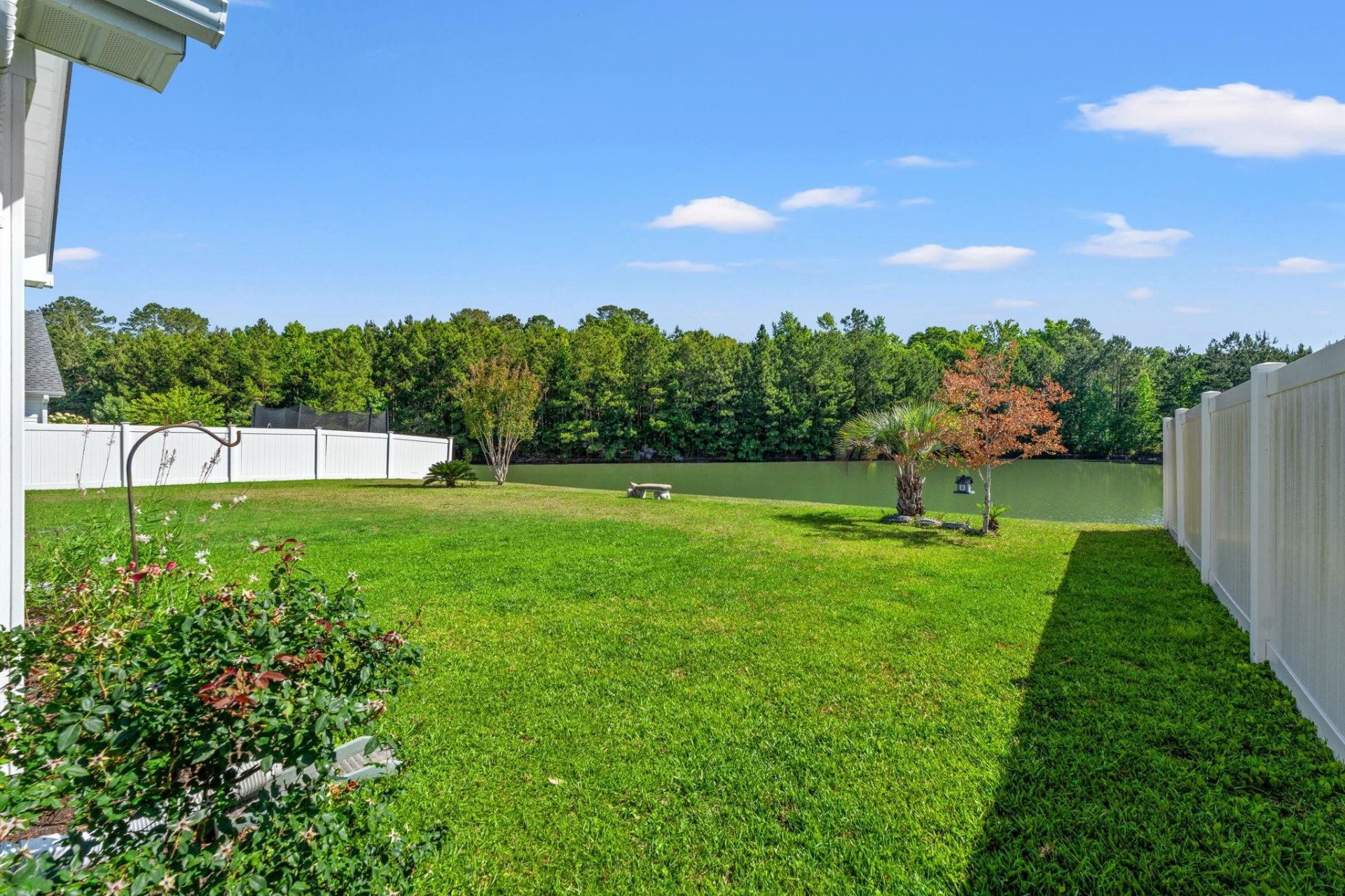 453 Barton Loop Photo 26
