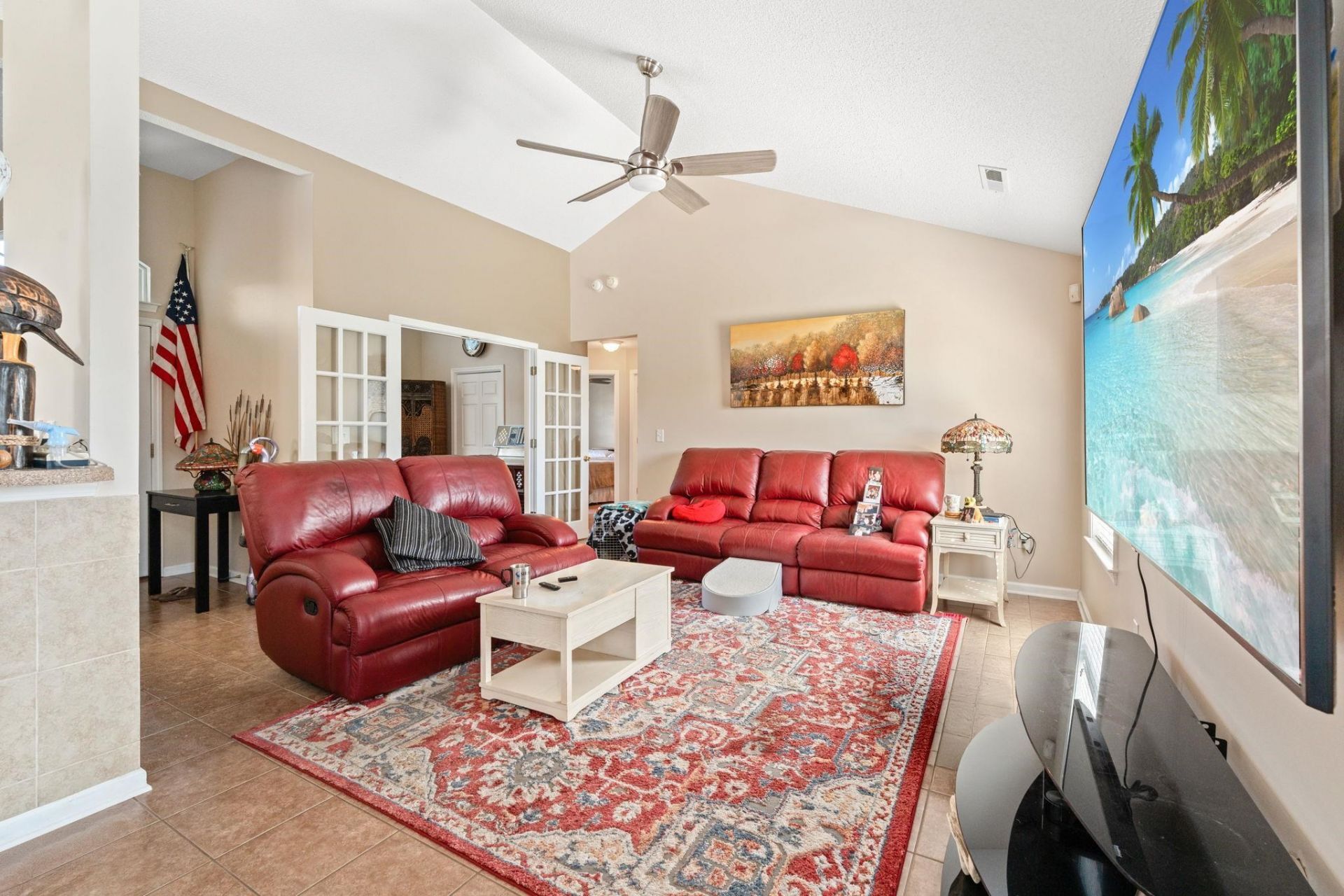 453 Barton Loop Photo 6