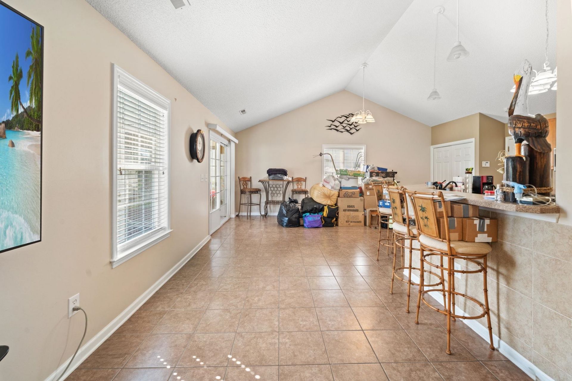 453 Barton Loop Photo 8