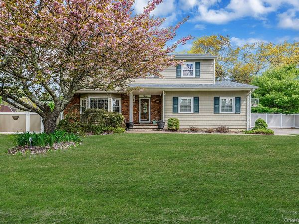 3 Otsego Avenue , Dix Hills, NY 11746