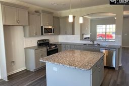 612 Hiawatha Drive  photo 4