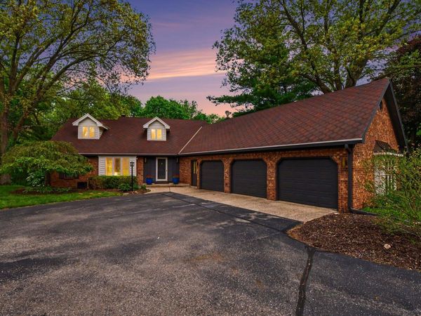 7463 Whispering Ridge Street SE, Grand Rapids, MI 49546