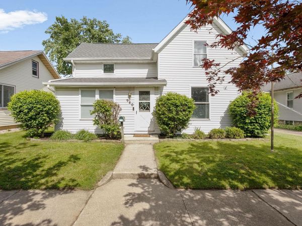 940 S 34Th Street, South Bend, IN 46615