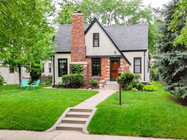 5424 Columbus Avenue, Minneapolis, MN 55417