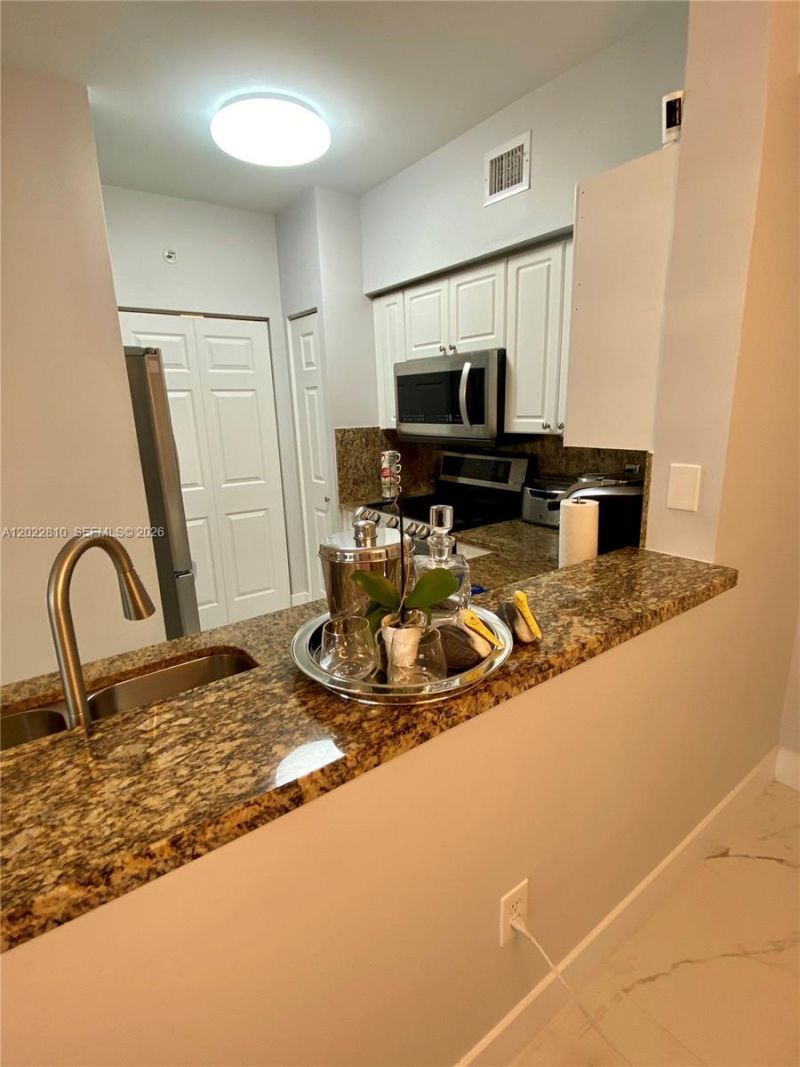 17125 N Bay Rd , Unit 3609, Sunny Isles Beach, FL 33160 Photo