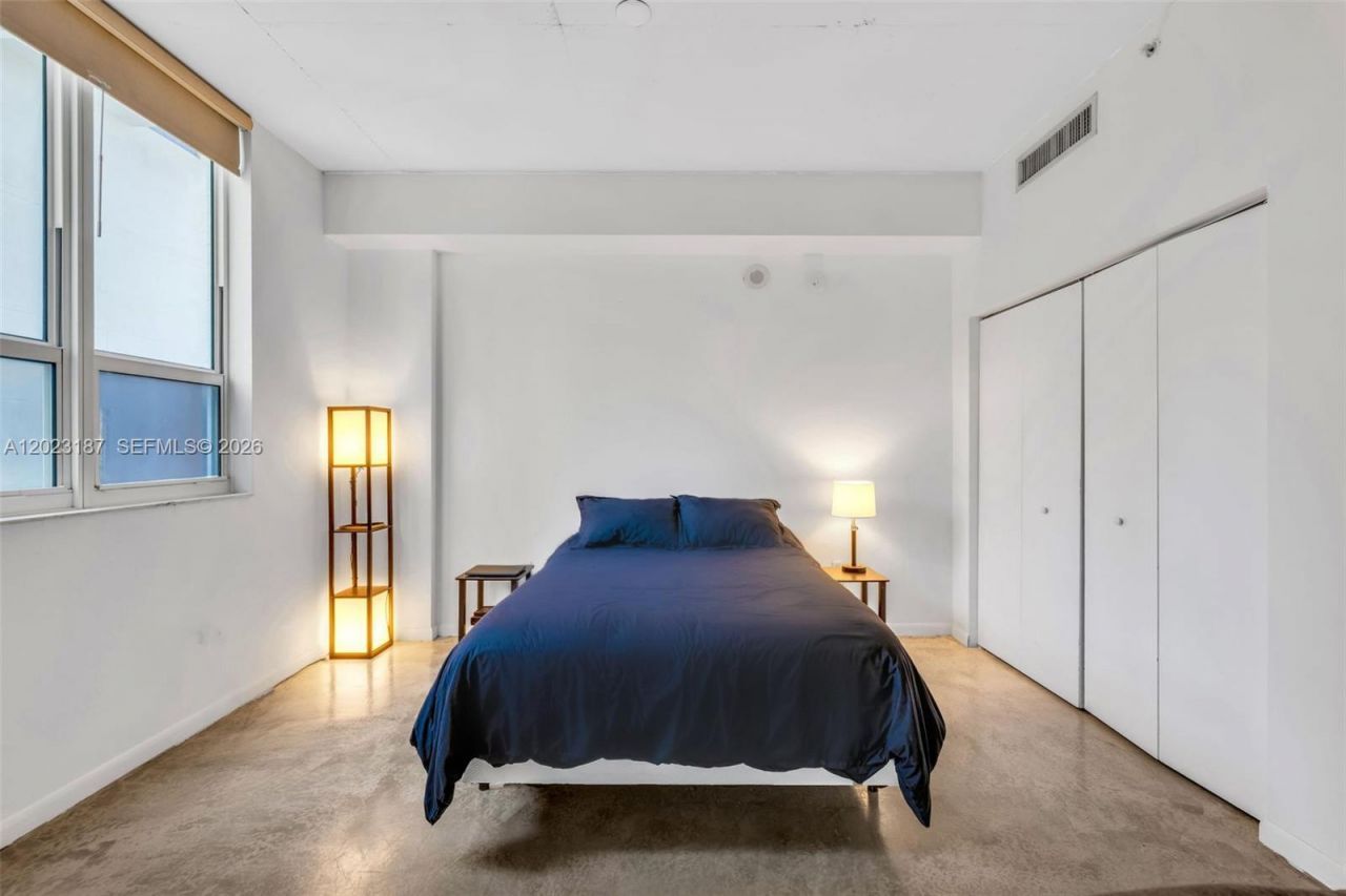 234 NE 3rd St , Unit 1108, Miami, FL 33132 Photo