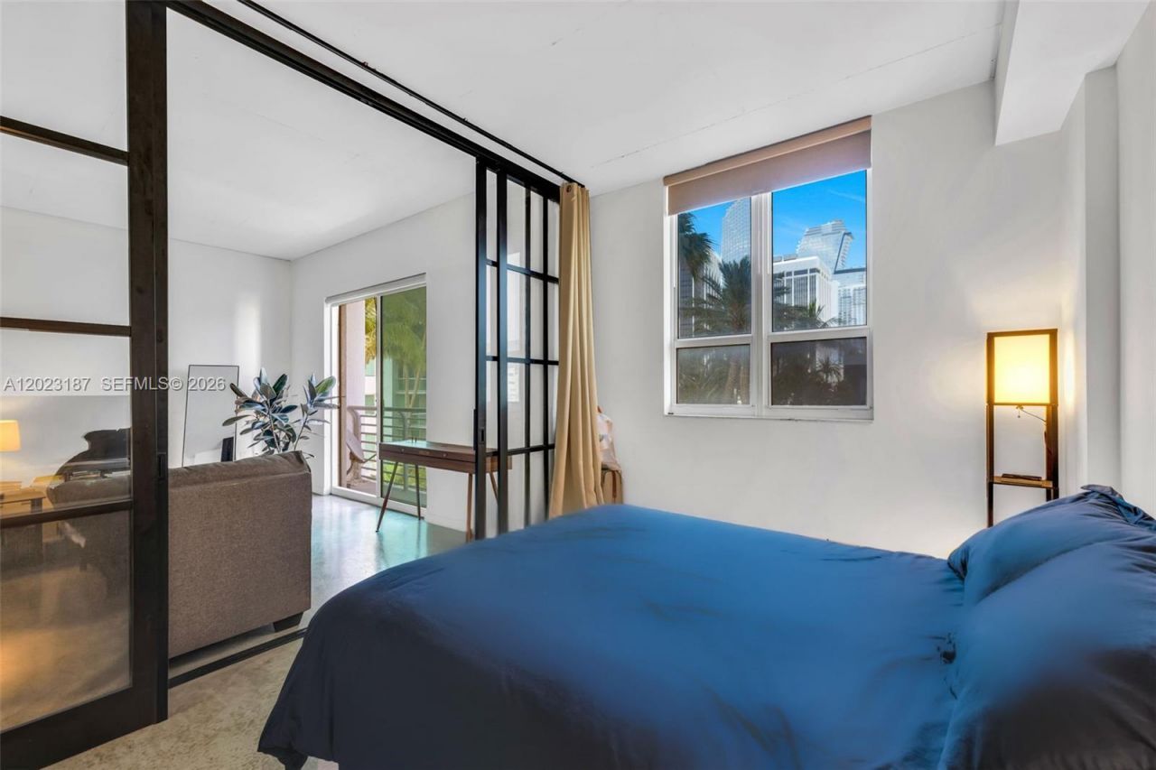 234 NE 3rd St , Unit 1108, Miami, FL 33132 Photo