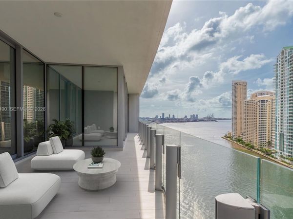 300 Biscayne Blvd Way , Unit 1704, Miami, FL 33131