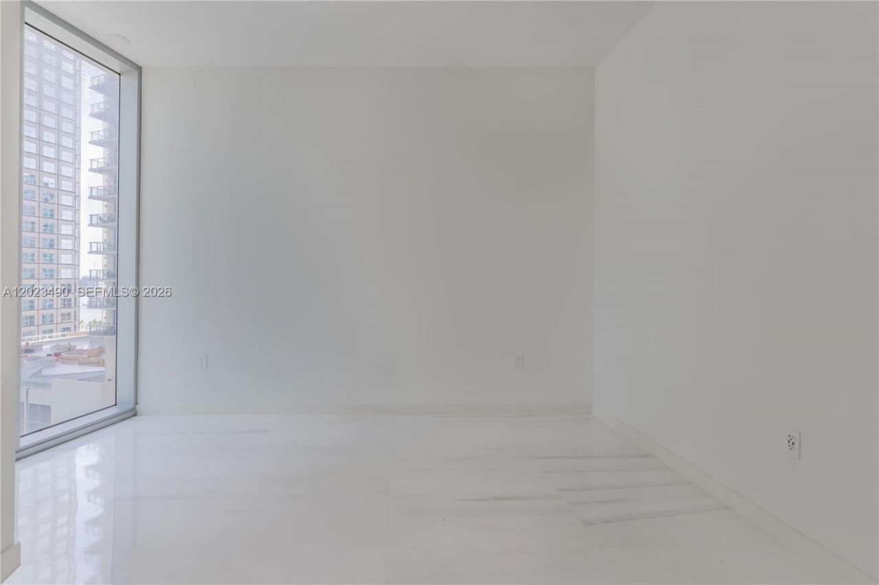 300 Biscayne Blvd Way , Unit 1704, Miami, FL 33131 Photo