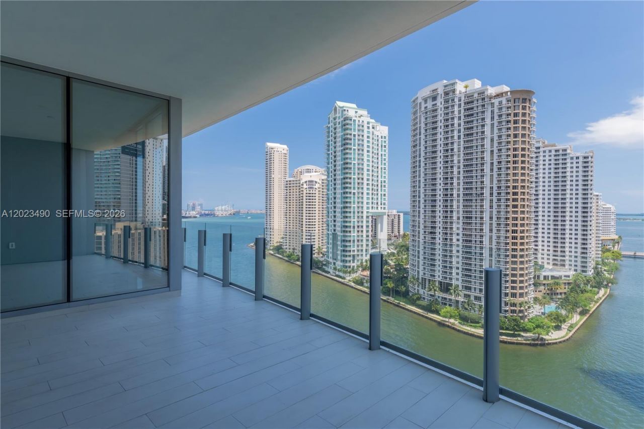 300 Biscayne Blvd Way , Unit 1704, Miami, FL 33131 Photo