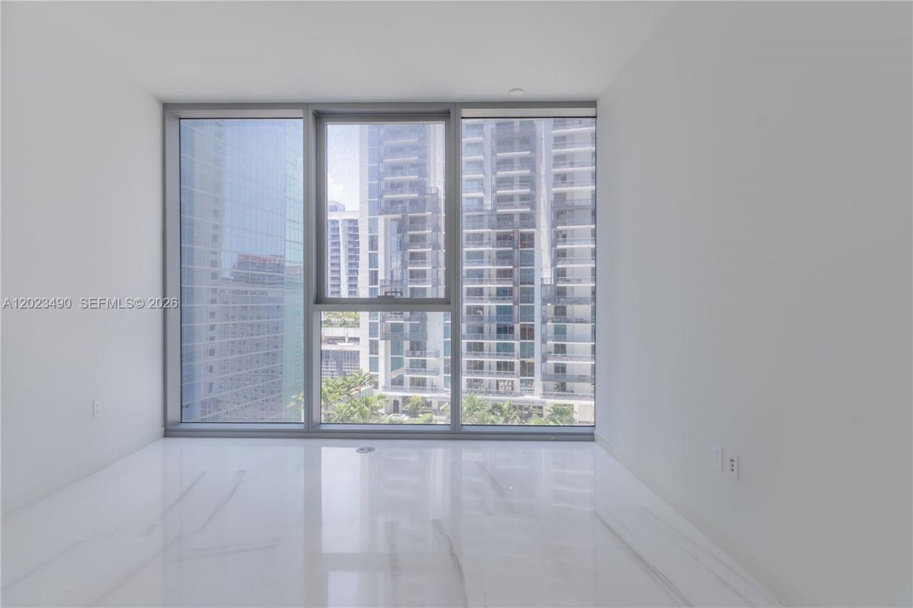 300 Biscayne Blvd Way , Unit 1704, Miami, FL 33131 Photo