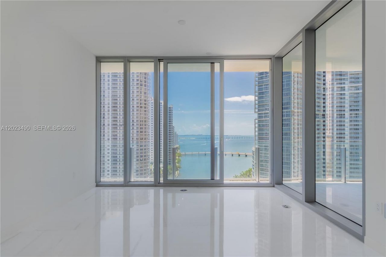 300 Biscayne Blvd Way , Unit 1704, Miami, FL 33131 Photo