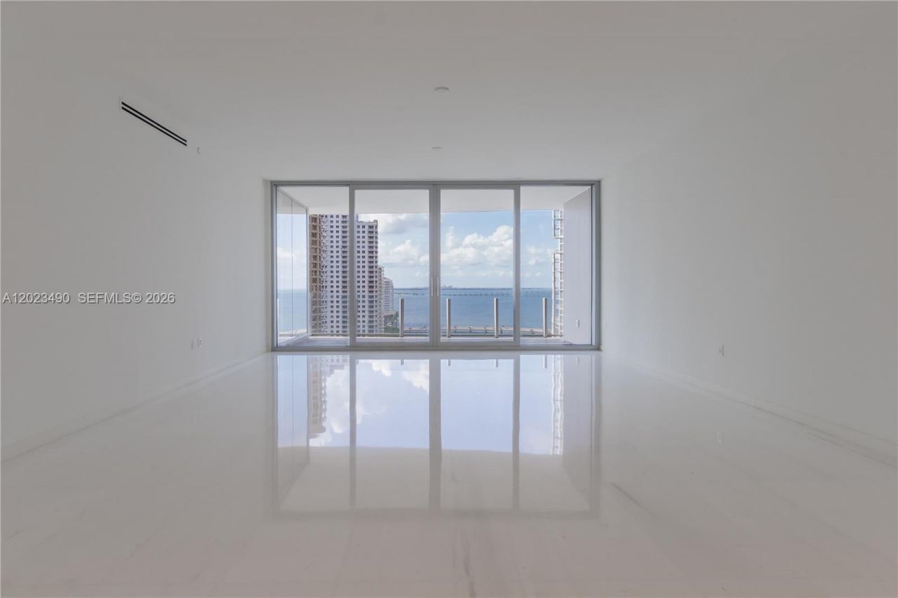 300 Biscayne Blvd Way , Unit 1704, Miami, FL 33131 Photo