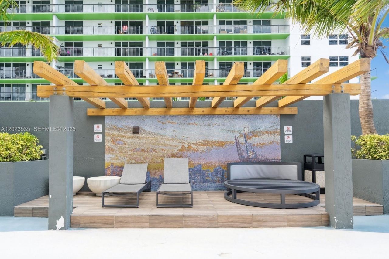 1750 N Bayshore Dr, Unit 4702, Miami, FL 33132 Photo