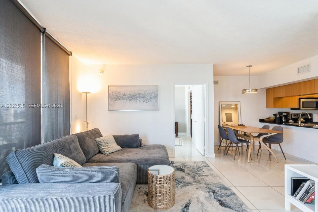 1750 N Bayshore Dr, Unit 4702, Miami, FL 33132 Photo