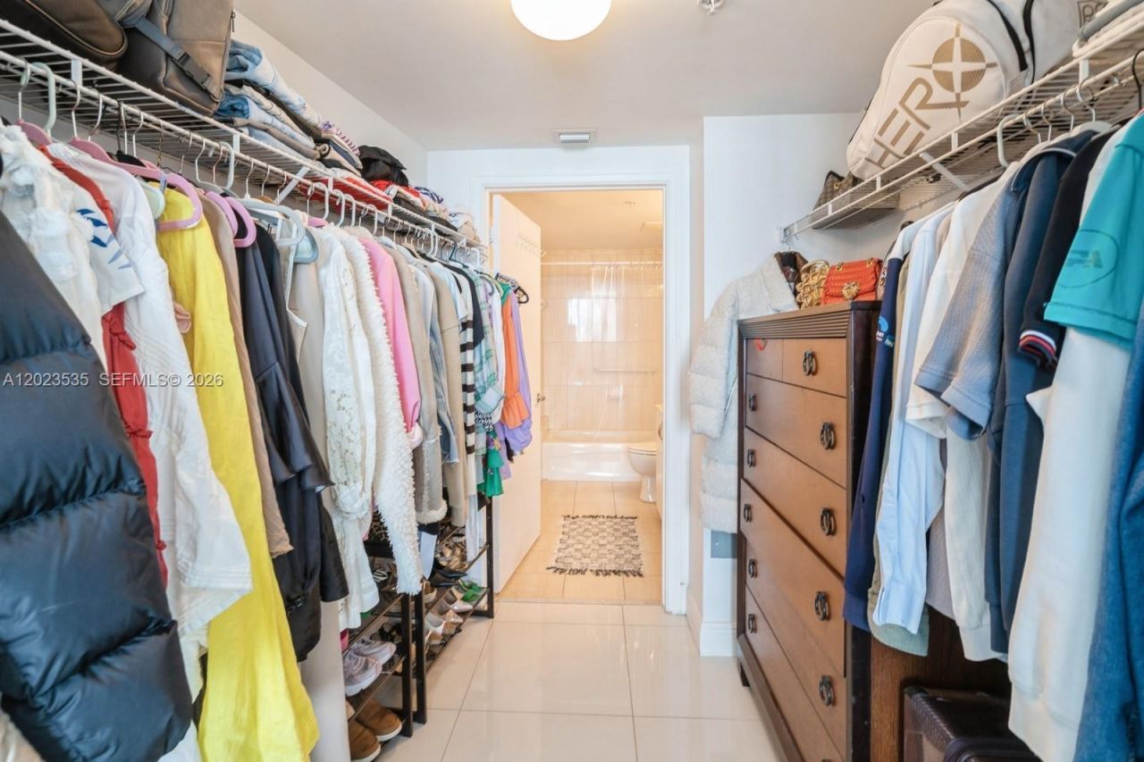 1750 N Bayshore Dr, Unit 4702, Miami, FL 33132 Photo
