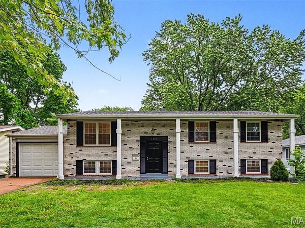 1440 Burning Tree Drive , Florissant, MO 63033