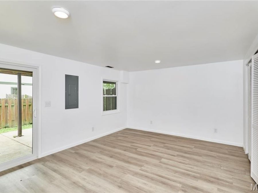 Property Image 71