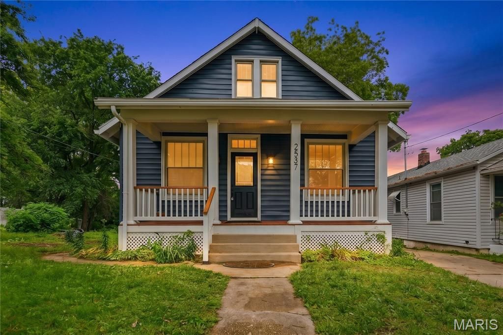2537 Bredell Avenue, Maplewood, MO 63143 Main Photo