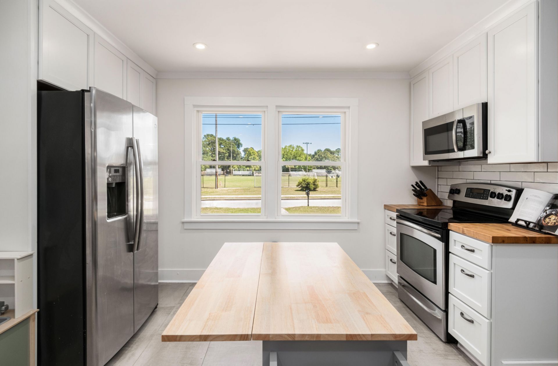 1428 Monitor Street Photo 12