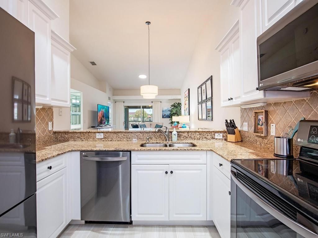 2790 Cypress Trace Cir, Unit 2226, Naples, FL 34119 Photo