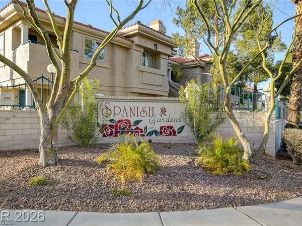 384 Sunward Drive , Henderson, NV 89014