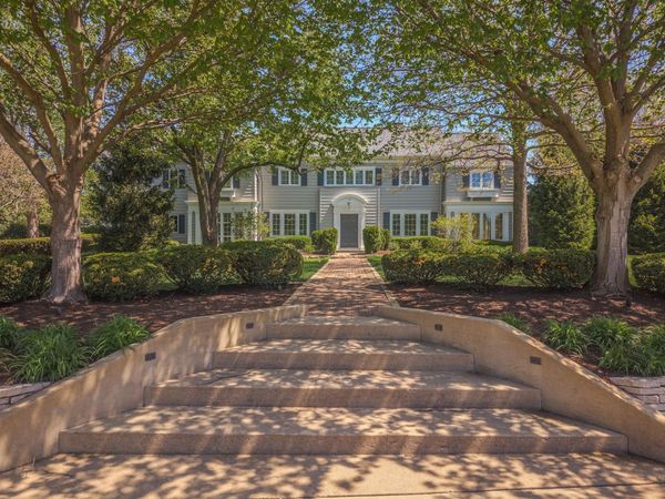 27 Country Club Place , Bloomington, IL 61701
