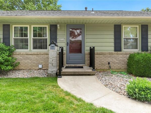 3801 STONEWALL Court, Independence, MO 64055