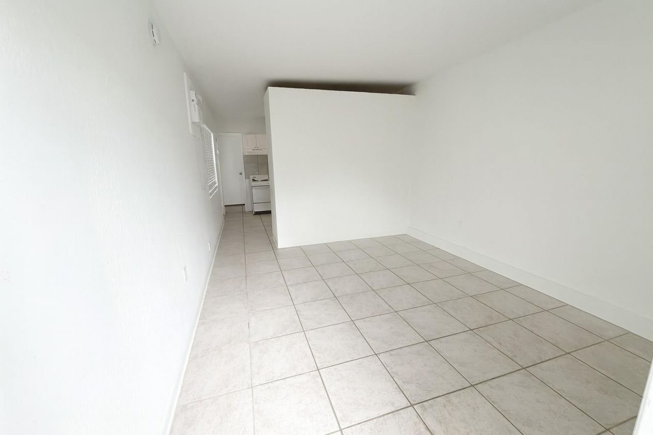 1100 NE 12th Avenue, Unit 9, Fort Lauderdale, FL 33304 Photo