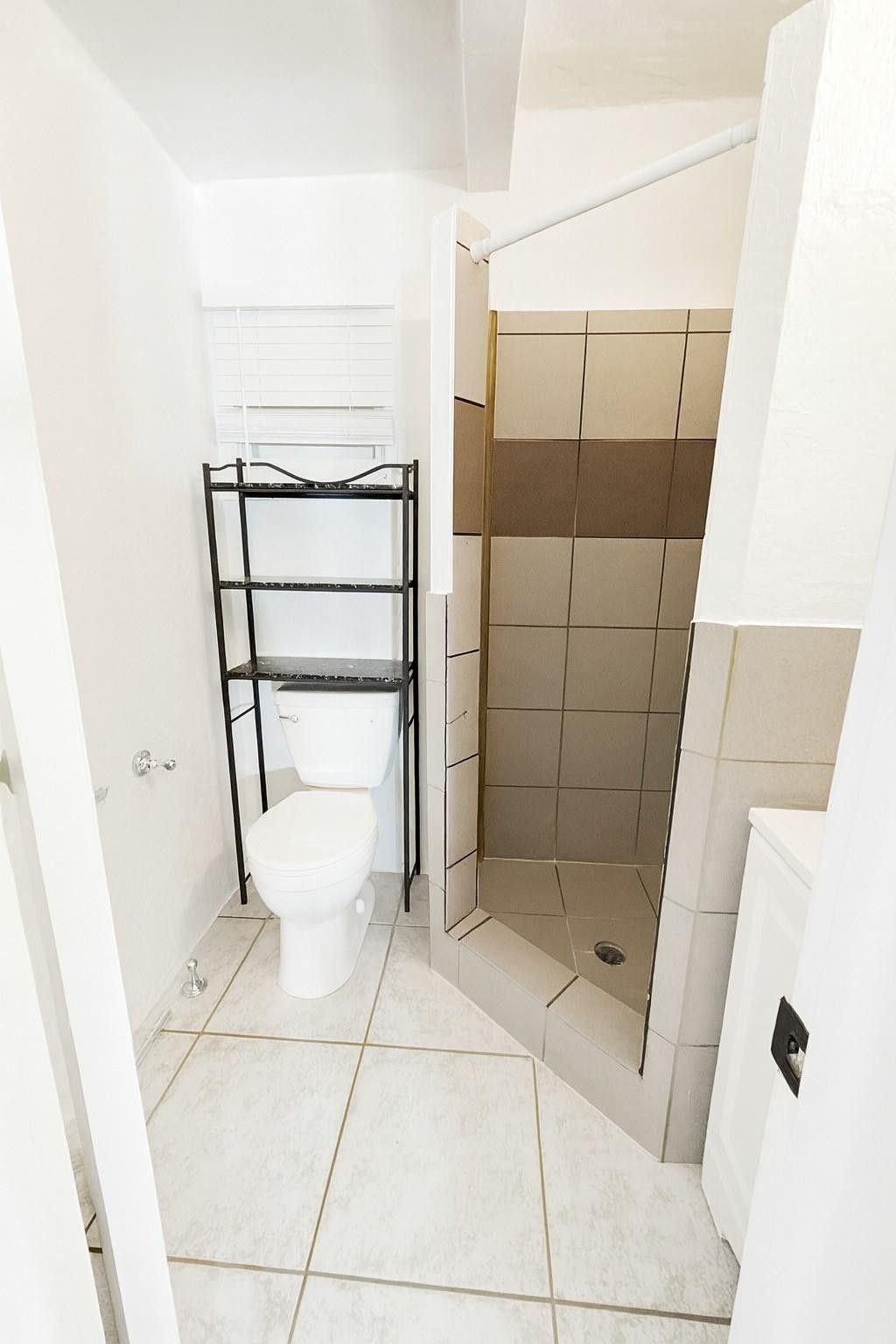 1100 NE 12th Avenue, Unit 9, Fort Lauderdale, FL 33304 Photo