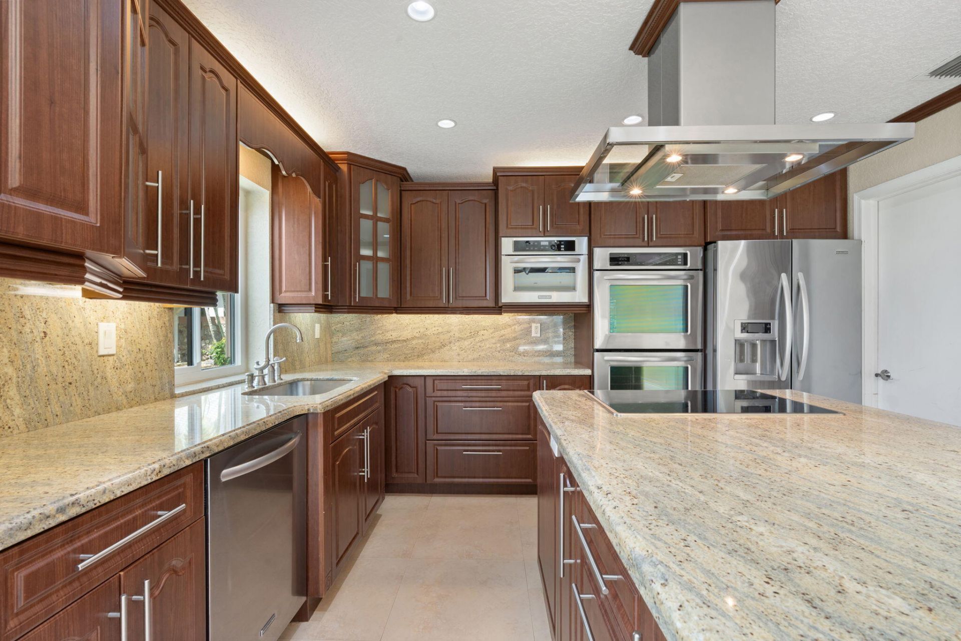 11220 NW 2nd Manor, Coral Springs, FL 33071 Photo