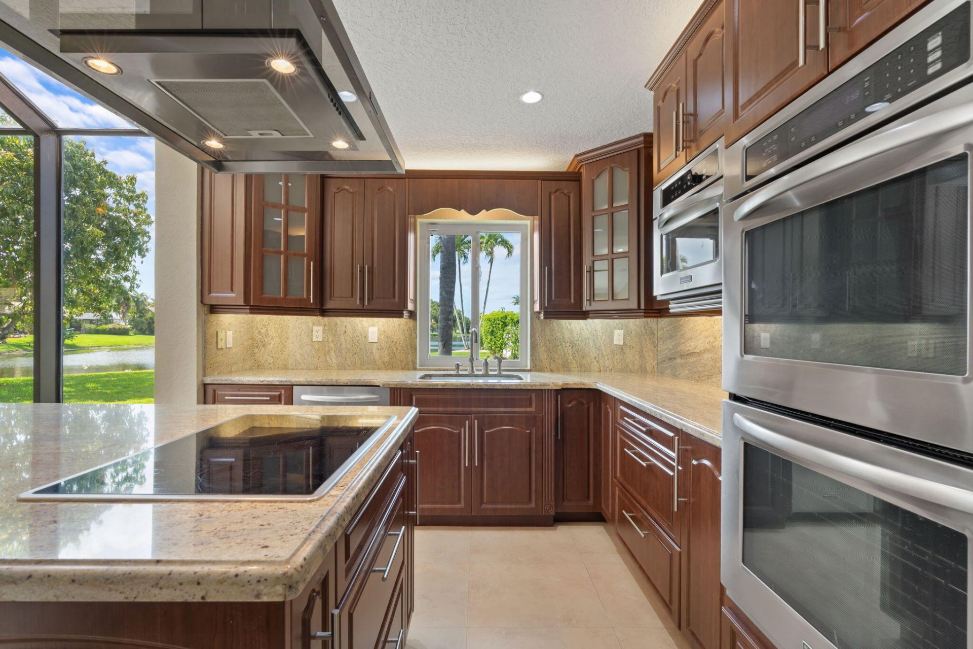 11220 NW 2nd Manor, Coral Springs, FL 33071 Photo
