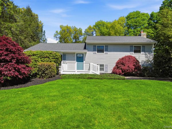32 Meadow Ridge Road, Brewster, NY 10509