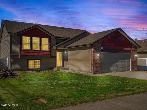 3141 E Thrush DR , Post Falls, ID 83854