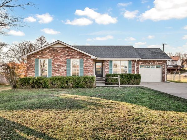 3708 Trenton Rd , Clarksville, TN 37040
