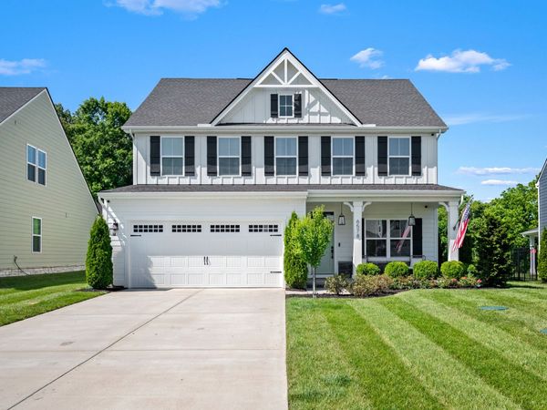 6578 Palm Warbler Dr, Murfreesboro, TN 37128