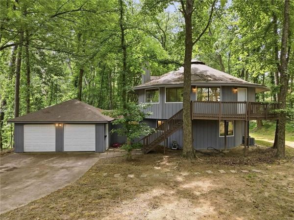 365 Kendrix Road , Buford, GA 30518