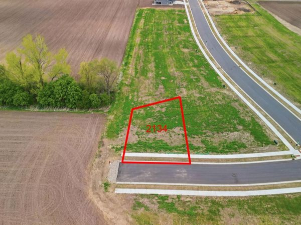 2134 Benson Street , Saint Peter, MN 56082