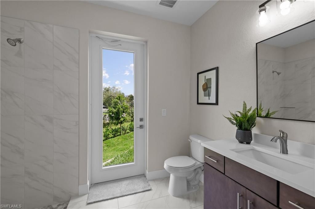8738 Lakefront Ct, Fort Myers, FL 33908 Photo