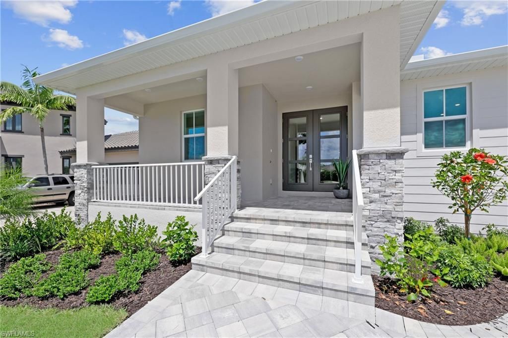 8738 Lakefront Ct, Fort Myers, FL 33908 Photo